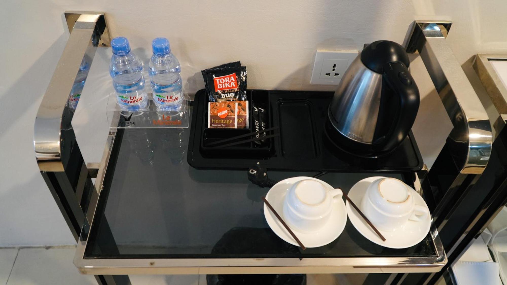 Verse Hotel Cirebon Kültér fotó