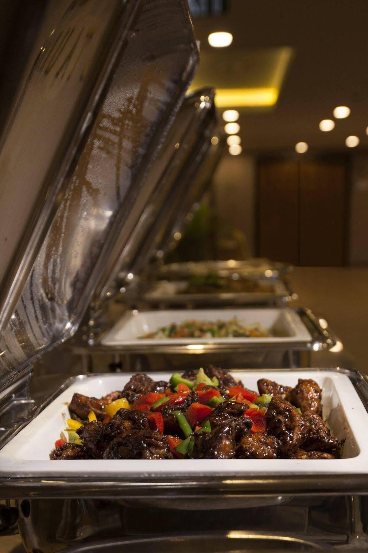 Verse Hotel Cirebon Kültér fotó